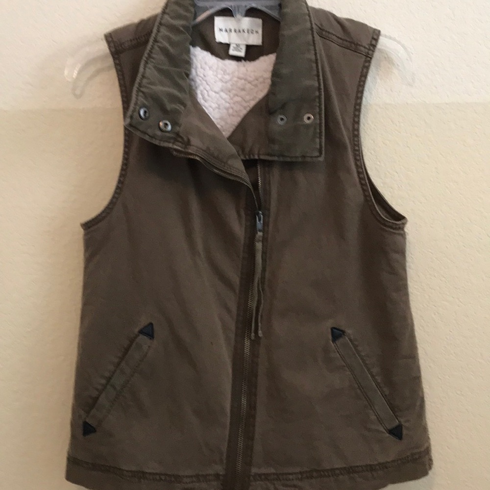 Jacket vest
